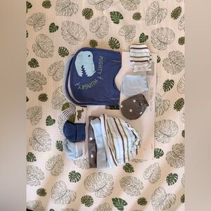 Hudson Baby Dinosaur Bib and Accessory Set - Blue and Gray